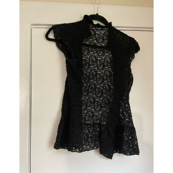 Mandee Lace short sleeve button down Cardigan size Small - Picture 6 of 7